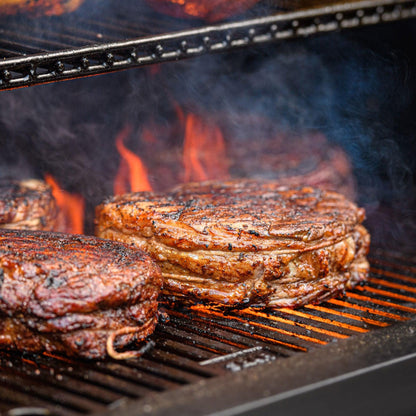 Masterbuilt 800 BBQ with Pizza Pack